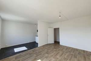Mit Singleküche***Ab 15.03.2026***Frisch renovierte 1-Zimmer-Wohnung mit Duschbad – Deiwitzweg 6, 4207 Lausen-Grünau, Leipzig – Vorschaubild 5