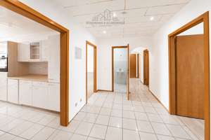 Großzügige 5-Zimmer-Wohnung im Ihme Zentrum mit sonnigem Balkon & Einbauküche – Die vollständige Adresse der Immobilie erhältst du vom Anbieter., 30449 Linden-Mitte, Hannover – Vorschaubild 9