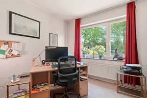Großzügiges Einfamilienhaus mit Kamin, Garage, Carport und großem Grundstück in Kaltenkirchen – Die vollständige Adresse der Immobilie erhältst du vom Anbieter., 24568 Kaltenkirchen – Vorschaubild 10