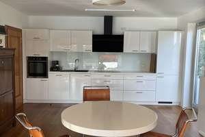 Stunning light-flooded furnished Rhine penthouse, S-W aspect in Düsseldorf-Wittlaer – Bockumer Strasse 171, 40489 Wittlaer, Düsseldorf – Vorschaubild 5