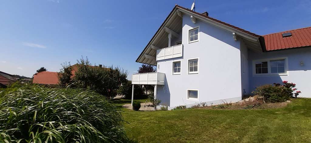 Immobilie in Pörnbach - Gepflegtes 7-Zimmer Hanghaus in Pörnbach mit 244 m² Wohnfläche - Bild 1