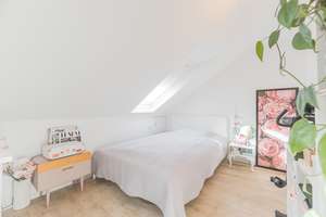 Stilvolle, modernisierte 2,5-Zimmer-DG-Wohnung mit Balkon und Einbauküche in Reutlingen – Wörnsbergweg 21, 72766 Sondelfingen, Reutlingen – Vorschaubild 10