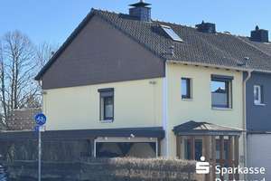 Reiheneckhaus mit Kamin und zwei Terrassen