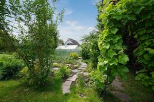 Einfamilienhaus mit wunderschönem Garten und Baugrundstück im romantischen Klosterviertel – Die vollständige Adresse der Immobilie erhältst du vom Anbieter., 38108 Volkmarode, Braunschweig – Vorschaubild 7
