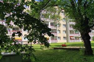 Attraktive 3-Raum-Wohnung mit Balkon in gefragter Lage von Jena – Die vollständige Adresse der Immobilie erhältst du vom Anbieter., 7747 Neulobeda, Jena – Vorschaubild 1