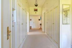 Stilvolle Villa in Bestlage!
Ein historischer Klassiker mit Raum für Generationen – Die vollständige Adresse der Immobilie erhältst du vom Anbieter., 45133 Bredeney, Essen – Vorschaubild 16