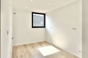 Erstbezug: Fantastische Maisonette-Wohnung der Superlative am Naturschutzgebiet - Energieeffizienz A – Gänsestraße 49, 40593 Urdenbach, Düsseldorf – Vorschaubild 9