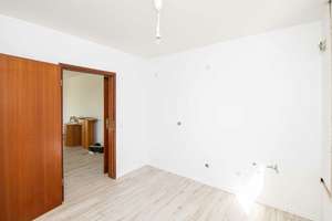 Zweifamilienhaus in guter Lage, größtenteils saniert – Die vollständige Adresse der Immobilie erhältst du vom Anbieter., 93491 Stamsried – Vorschaubild 13