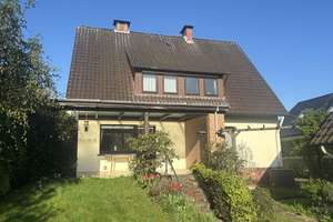 Zentrales Einfamilienhaus mit großem Garten – Die vollständige Adresse der Immobilie erhältst du vom Anbieter., 31737 Rinteln – Vorschaubild 3