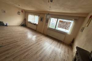 Doppelhaushälfte mit Garten, Garage & Entwicklungspotenzial – Die vollständige Adresse der Immobilie erhältst du vom Anbieter., 72461 Albstadt – Vorschaubild 4
