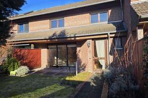  Reihenmittelhaus in Paderborn-Mastbruch wartet auf neues Leben – Die vollständige Adresse der Immobilie erhältst du vom Anbieter., 33104 Schloß Neuhaus, Paderborn – Vorschaubild 1
