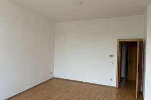 helle  1,5 Zimmer Wohnung mit französischem Balkon in der Brühler Vorstadt  – Die vollständige Adresse der Immobilie erhältst du vom Anbieter., 99084 Brühlervorstadt, Erfurt – Vorschaubild 2