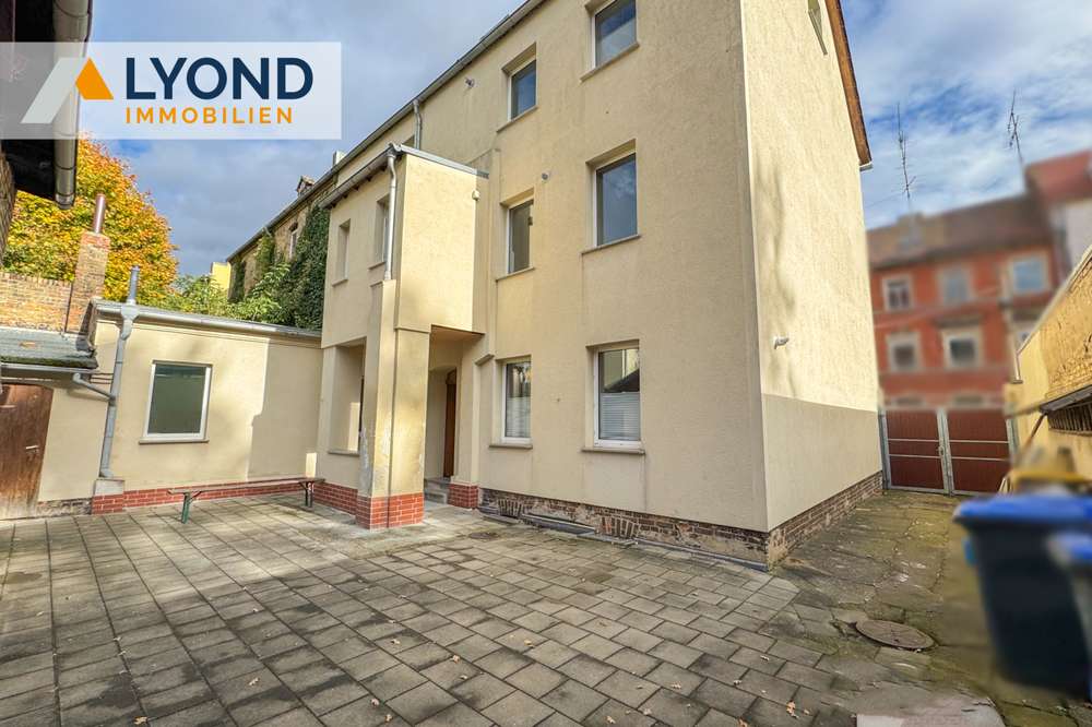 Mehrfamilienhaus mit Entwicklungspotenzial in Staßfurt!, Salzlandkreis – Bild 1