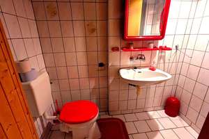 Ahrenshoop: Leeres Einfamilienhaus mit ca. 250 m² und 550 m² Grundstück per SOFORT zu VERKAUFEN – Die vollständige Adresse der Immobilie erhältst du vom Anbieter., 18347 Ahrenshoop – Vorschaubild 8