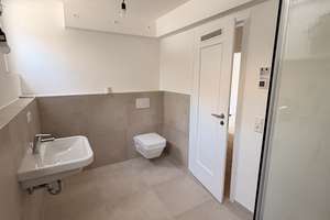 Neu modernisierte 4-Zimmer-Wohnung mit Terrasse und EBK in Stuttgart-West – Klopstockstr. 17, 70193 Hölderlinplatz, Stuttgart – Vorschaubild 19