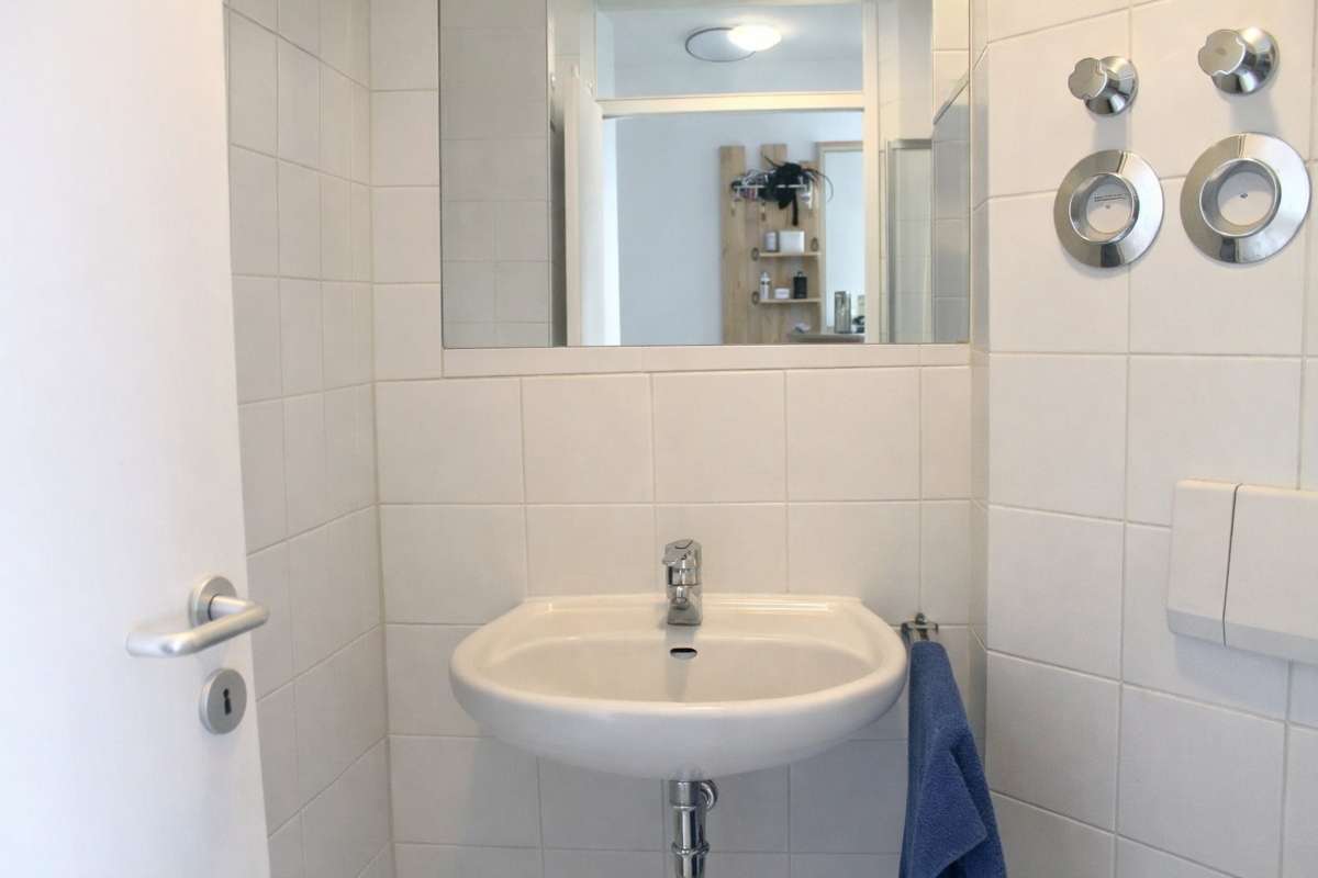 Immobilie in Darmstadt - Knallerpreis wegen Erbpacht - schicke vermietete 1-Zimmer-ETW - Bild 2