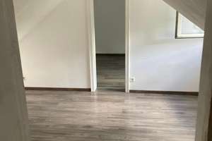 Freistehendes 1-2-Fam.Haus Nähe Langwieder See. Bitte keine Makler! Natur pur und doch in der Stadt – Eschenrieder Str. 90, 81249 Lochhausen, München – Vorschaubild 8