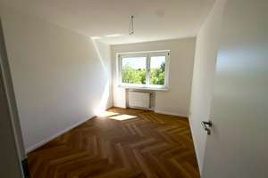 Komplett renovierte 3-Zimmer-Wohnung mit Balkon in Oberschleißheim – Am Michaelianger 2f, 85764 Oberschleißheim – Vorschaubild 3