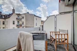 Maxvorstadt: Amalienstraße, Kleines Refugium mit Dachterrasse und Tiefgarage - frei ab 10/26 – Die vollständige Adresse der Immobilie erhältst du vom Anbieter., 80799 Universität, München – Vorschaubild 3