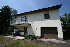 Einfamilienhaus mit herrlicher Aussicht in begehrter Wohnlage von Herpf – Die vollständige Adresse der Immobilie erhältst du vom Anbieter., 98617 Herpf – Vorschaubild 2