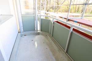 2 Raumwohnung mit Balkon für Singles – Keplerstraße 53, 9117 Siegmar, Chemnitz – Vorschaubild 1