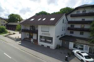 Mehrfamilienhaus mit vielen Möglichkeiten – solide Basis für Sanierung, Eigennutzung oder Investment – Die vollständige Adresse der Immobilie erhältst du vom Anbieter., 84036 Achdorf, Landshut – Vorschaubild 3