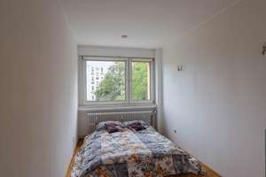 Provisionsfrei & Bezugsfrei! 3-Zimmer-Wohnung mit Loggia nähe Ostpark! – Die vollständige Adresse der Immobilie erhältst du vom Anbieter., 81735 Neuperlach, München – Vorschaubild 2