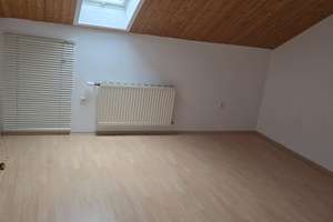 Gemütliche  2-Zimmer- Dachwohnung in Mammendorf – Die vollständige Adresse der Immobilie erhältst du vom Anbieter., 82291 Mammendorf – Vorschaubild 2