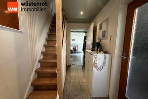 Gepflegtes Einfamilienhaus mit Innenhof & Balkon – Die vollständige Adresse der Immobilie erhältst du vom Anbieter., 55283 Nierstein – Vorschaubild 7