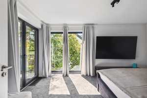 Luxuriöses Architektenhaus mit Spa-Bereich und Parkgrundstück im Rheingau-Taunus – Rheingau-Taunus-Kreis – Vorschaubild 16