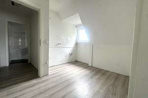 Perfekt für Singles: helle Dachgeschosswohnung ab sofort frei – Die vollständige Adresse der Immobilie erhältst du vom Anbieter., 46238 Welheim, Bottrop – Vorschaubild 4