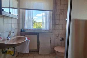 TOP-Lage i.d. Nähe Hohe Warte
Modernisiertes Reihenendhaus
6,5 Zimmer + 2 Bäder + 2 Terrassen uvm. – Die vollständige Adresse der Immobilie erhältst du vom Anbieter., 95445 Grüner Baum/Festspielhügel, Bayreuth – Vorschaubild 25