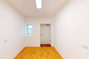 Perfekt für kleine Familien! Schöne 3-Zimmer-Wohnung mit Balkon in der Weststadt. – Moningerstraße 9, 76135 Weststadt, Karlsruhe – Vorschaubild 5
