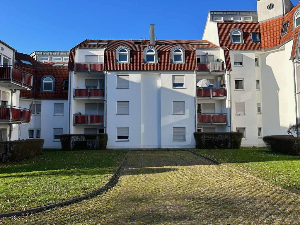 Immobilie in Kehl - 2 Zimmer-Wohnung mit Balkon und TG -Stellplatz in Kehl - Bild 2