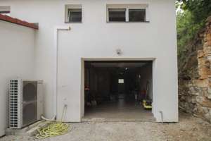 Neuwertiges exklusives Haus mit Garten in Lauterhofen – Die vollständige Adresse der Immobilie erhältst du vom Anbieter., 92283 Lauterhofen – Vorschaubild 8