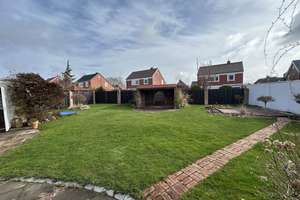 Provisionsfrei von privat: Viel Platz für die Familie! Großzügiges 1-2 Familienhaus mit tollem Garte – Die vollständige Adresse der Immobilie erhältst du vom Anbieter., 27574 Geestemünde, Bremerhaven – Vorschaubild 30