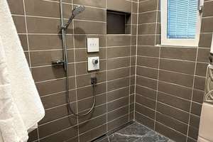 Repräsentative Luxus-Stadtvilla mit Garagenhaus und parkähnlichem Grundstück – Die vollständige Adresse der Immobilie erhältst du vom Anbieter., 78050 Schwenningen, Villingen-Schwenningen – Vorschaubild 10