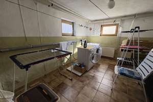 Sehr gepflegtes, älteres 2 Familienhaus mit Garagen und Schuppenanbau in Randlage Kreßberg – Die vollständige Adresse der Immobilie erhältst du vom Anbieter., 74594 Kreßberg – Vorschaubild 27