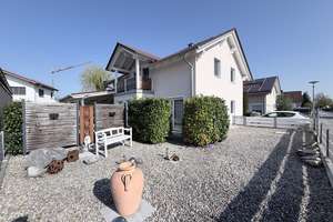 Modernes, sonniges EFH mit Sichtdachstuhl & eingewachsenem Garten – Ruhe & Privatsphäre – Die vollständige Adresse der Immobilie erhältst du vom Anbieter., 84547 Emmerting – Vorschaubild 24