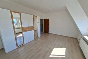 S-WANGEN: * Großzügige, helle und gepflegte 4-Zi.-Whg. im DG * TL-Bad * EBK * toller Balkon! * – Die vollständige Adresse der Immobilie erhältst du vom Anbieter., 70327 Wangen, Stuttgart – Vorschaubild 6
