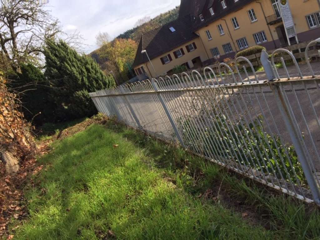 Immobilie in Schöntal - Einfamilienhaus mit Garage in Schöntal - Bild 2