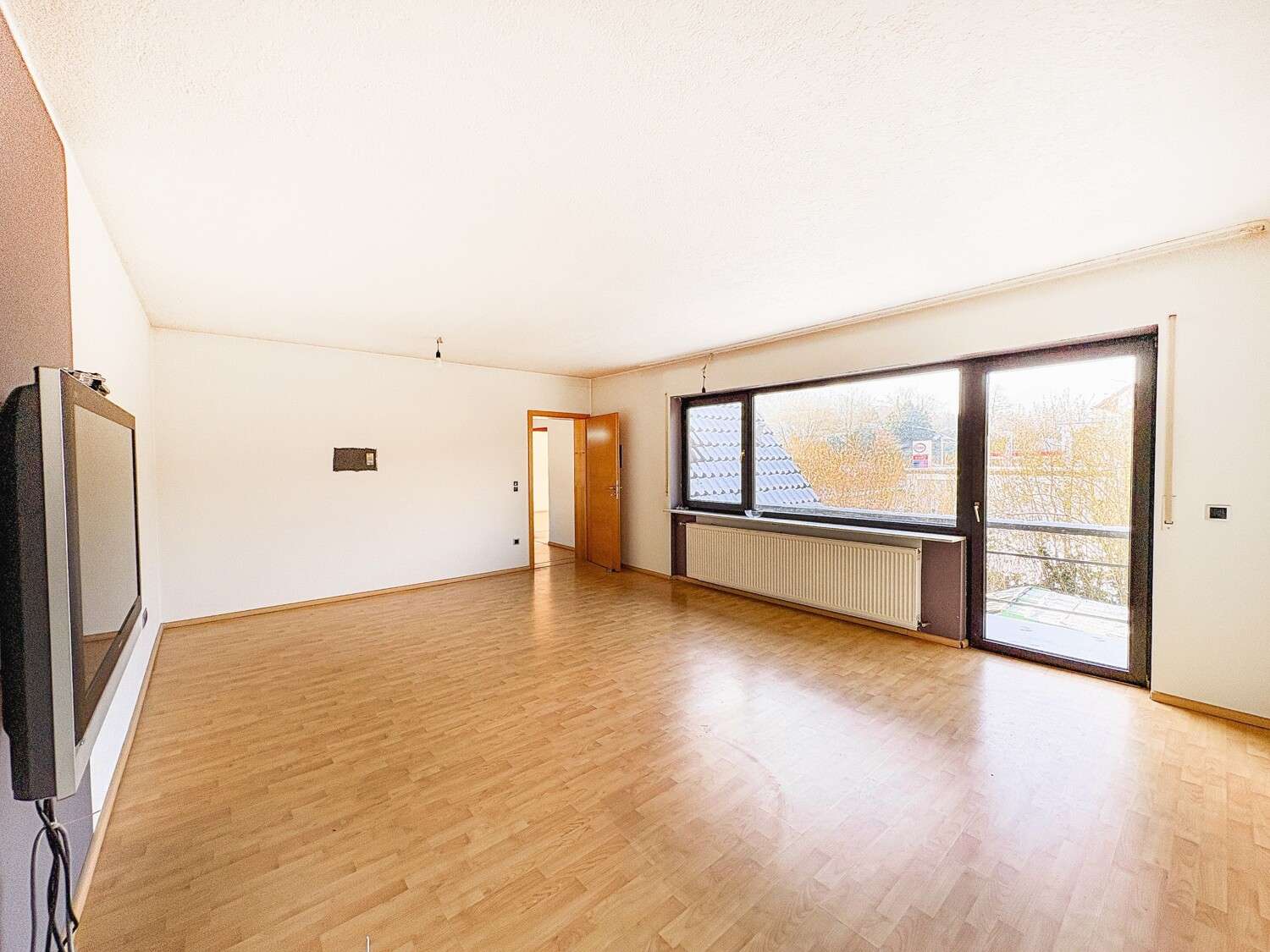 Immobilie in Annweiler am Trifels - Großzügiges 1-2 Familienhaus mit 1.599 m²Grundstück in Annweiler-Queichhambach - Bild 17