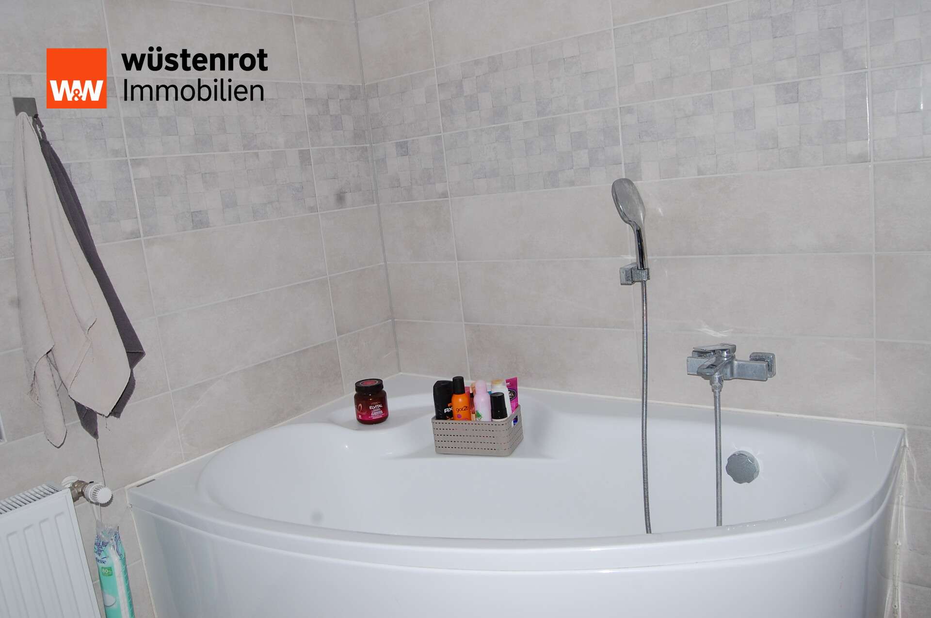 Immobilie in Parkstetten - Wohnen mit Garten: Modernisierte Doppelhaushälfte in Parkstetten - Bild 11