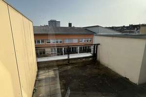 Zentrale Eigentumswohnung in Wiesdorf mit Dachterrasse und Tiefgaragenstellplatz – Carl-Leverkus-Straße 29, 51373 Wiesdorf, Leverkusen – Vorschaubild 17