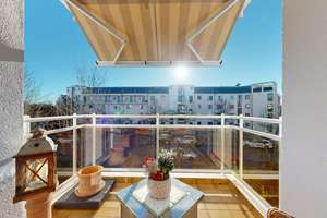 Außergewöhnlich gepflegte 2-Zimmer-Wohnung mit Südost-Balkon und TG-Platz in Perlach-Süd