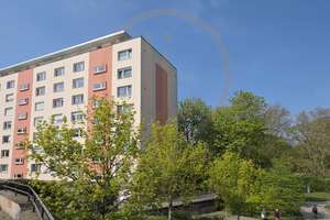 Anlage-Objekt mit 2 Zimmern, Garage, 7. Geschoss, Burgblick, Parkblick – Die vollständige Adresse der Immobilie erhältst du vom Anbieter., 90429 Himpfelshof, Nürnberg – Vorschaubild 2