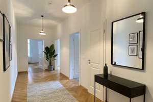 Zweitbezug nach Sanierung: Stilvolle 4-Zimmer-Altbauwohnung – Die vollständige Adresse der Immobilie erhältst du vom Anbieter., 70176 Feuersee, Stuttgart – Vorschaubild 2