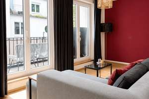 Neuwertige OG-Wohnung mit zwei Zimmern sowie schönem Balkon mit  Südausrichtung – Ottobrunner Straße 44, 81737 Ramersdorf, München – Vorschaubild 5