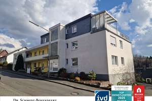 Siegener Giersberg! 3-Zimmer-Wohnung mit Balkon und Garage im Erdgeschoss/ Hochparterre!