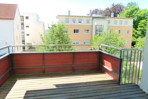 Zentrale Traumwohnung mit vielen Extras in moderner Wohnanlage – Innere Regensburger Straße 6a, 84034 Nikola, Landshut – Vorschaubild 2